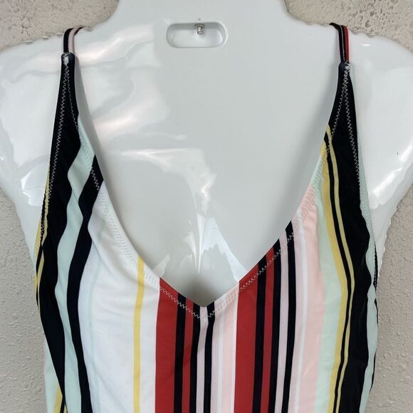 NWT Volcom One Piece Swim Suit Size M - Picture 2 of 6